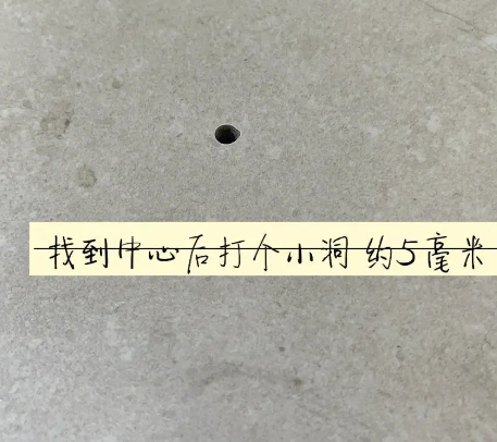 荥阳瓷砖空鼓维修公司专业解答在瓷砖铺贴过程中，如果砂料搅拌不均匀，将会带来以下问题